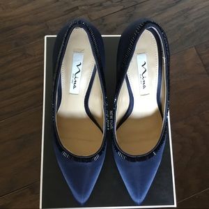 NINA Deedra Evening Pumps-NWT